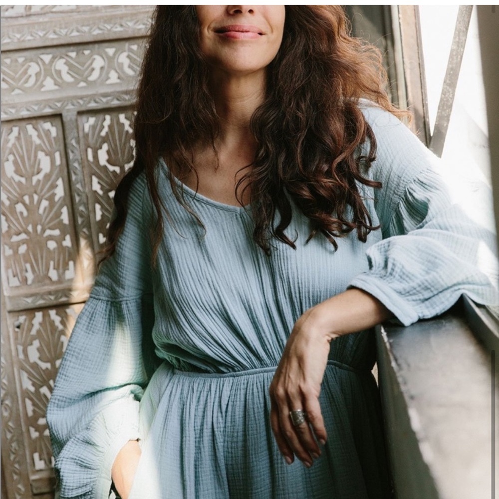 THE SARA DRESS IN BLUE SURF